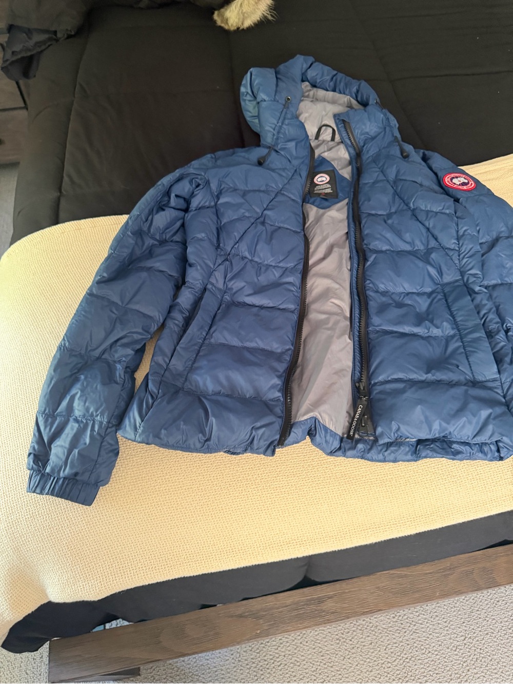 Canada Goose Women’s Tempest Blue Hooded Down Jacket Size M